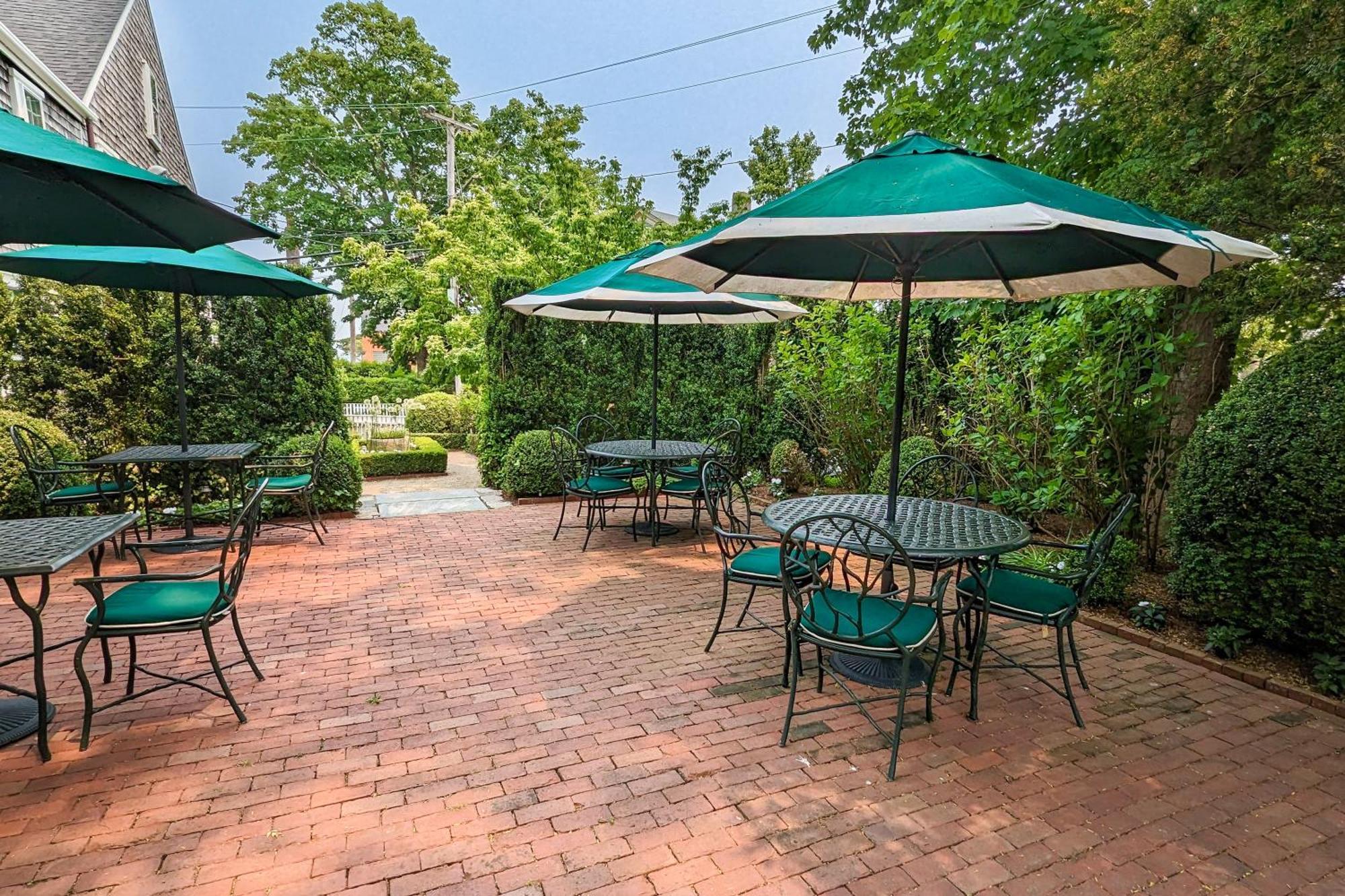 Union Street Inn Нантъкет Екстериор снимка